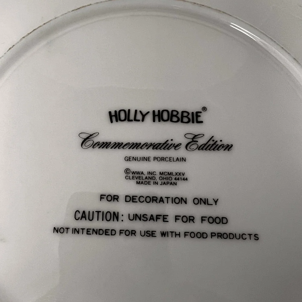 Holly Hobbie 1985 Christmas Plate Commemorative Porcelain Japan‎ Decor